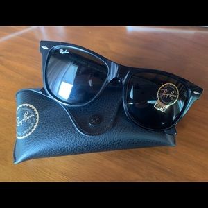 Ray-Ban Original Wayfarer Classic Sunglasses